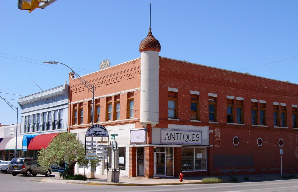 Boomtown to Bedrooms: A Brief History of Property Development in Alamogordo